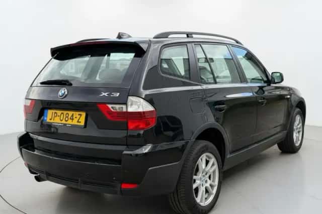 BMW X3 (2008) thumbnail 3