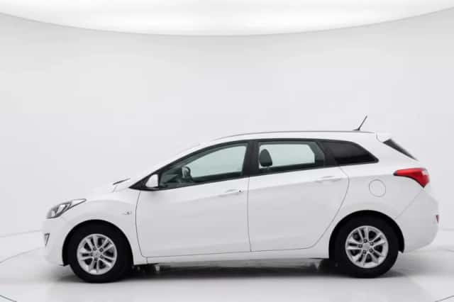 Hyundai i30 (2015) thumbnail 4