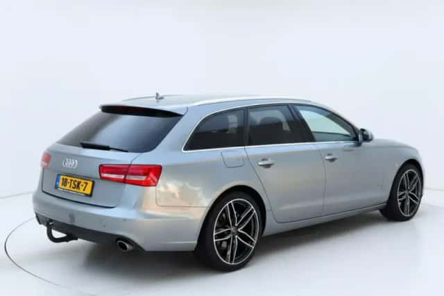 Audi A6 (2012) thumbnail 3