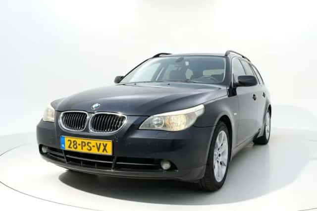 BMW 5-Serie (2004) thumbnail 2