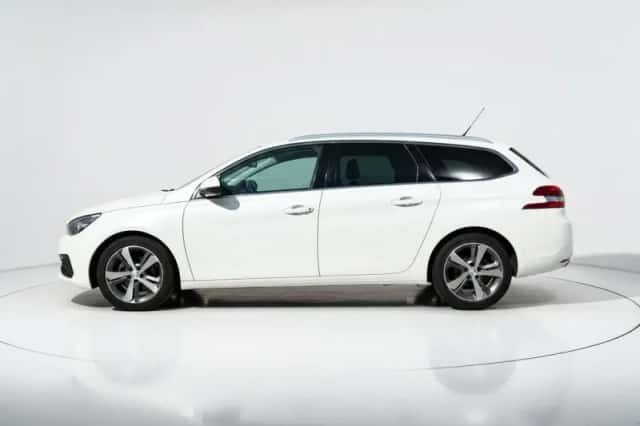 Peugeot 308 (2020) thumbnail 5