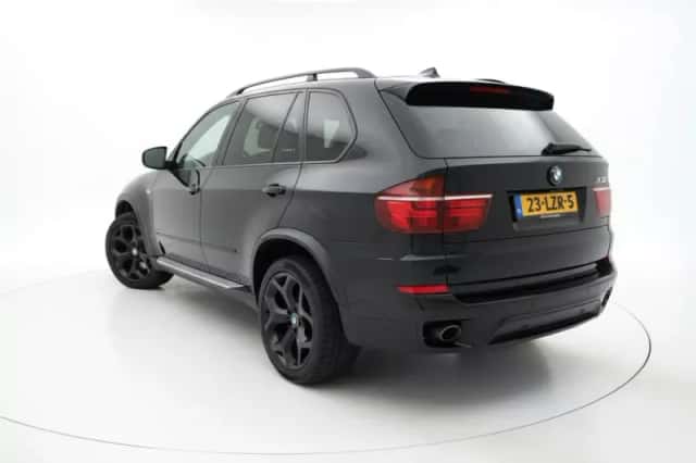 BMW X5 (2010) thumbnail 3
