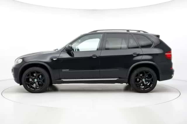 BMW X5 (2010) thumbnail 5