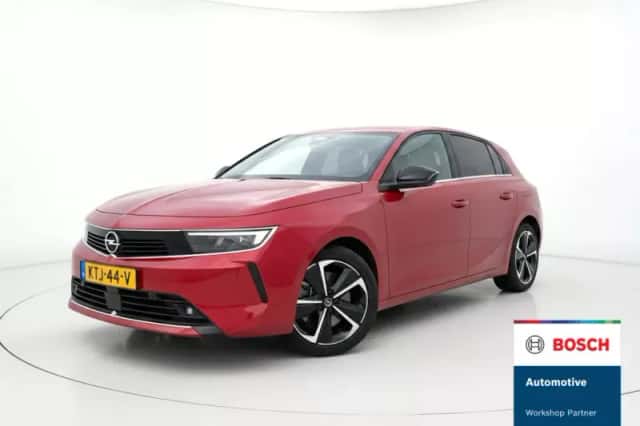 Opel Astra (2022) thumbnail 1