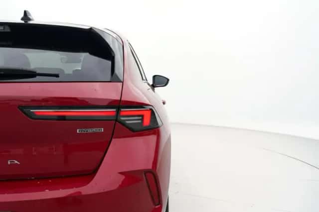 Opel Astra (2022) thumbnail 5