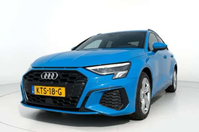 Audi A3 (2022) thumbnail 2