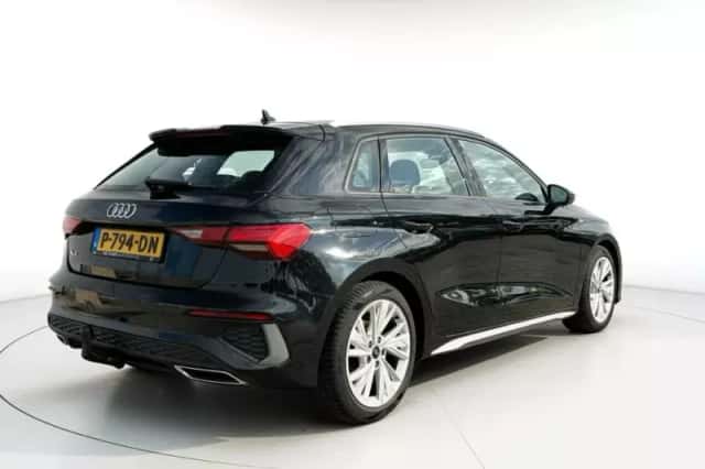 Audi A3 (2021) thumbnail 5