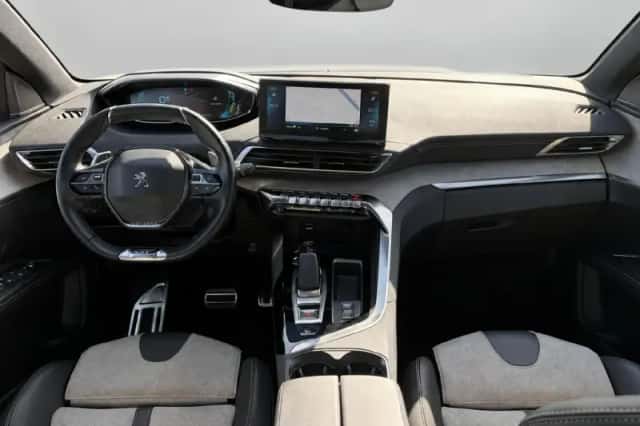 Peugeot 3008 (2021) thumbnail 2