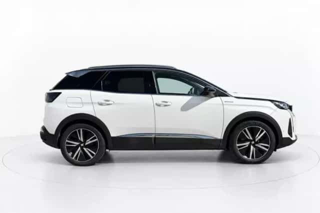 Peugeot 3008 (2021) thumbnail 3