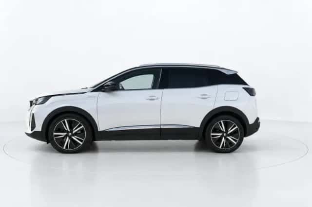 Peugeot 3008 (2021) thumbnail 4
