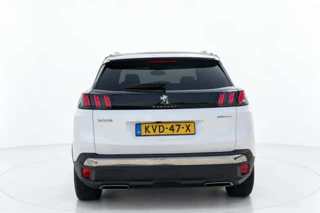 Peugeot 3008 (2021) thumbnail 6