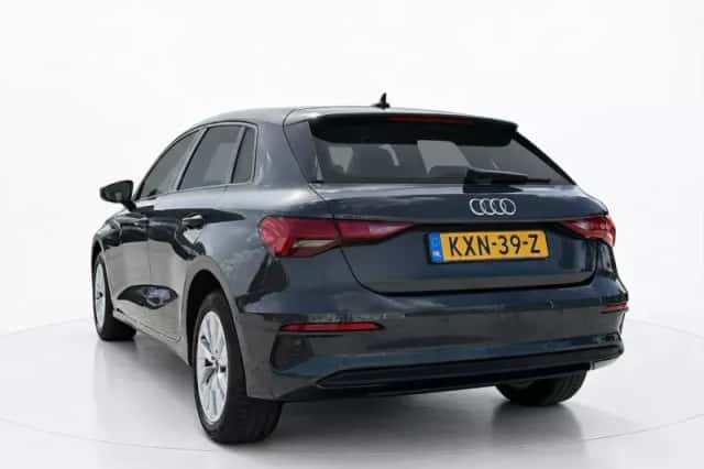 Audi A3 (2023) thumbnail 5