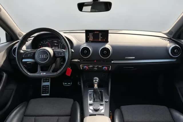 Audi A3 (2017) thumbnail 2