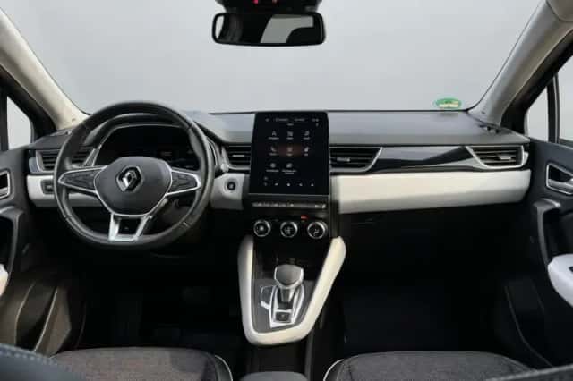 Renault Captur (2020) thumbnail 2
