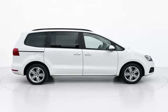 SEAT Alhambra (2013) thumbnail 4