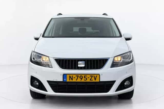 SEAT Alhambra (2013) thumbnail 6