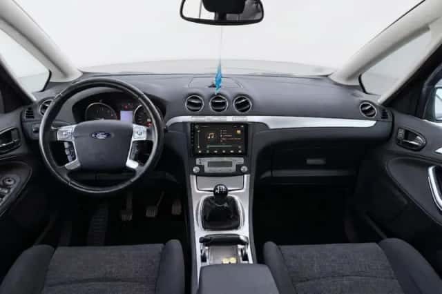 Ford S-Max (2006) thumbnail 2