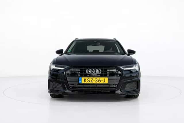 Audi A6 (2022) thumbnail 2