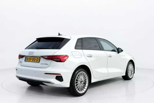 Audi A3 (2021) thumbnail 6