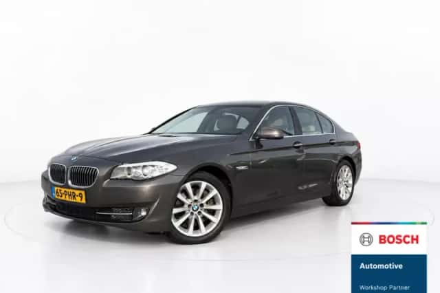BMW 5-Serie (2011) thumbnail 1