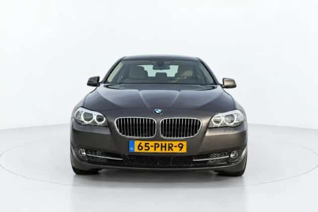BMW 5-Serie (2011) thumbnail 5