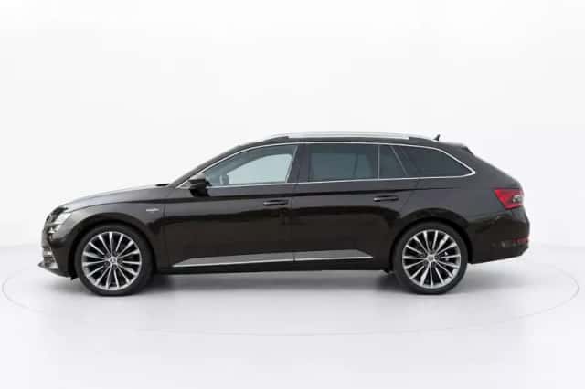 Škoda Superb (2020) thumbnail 6