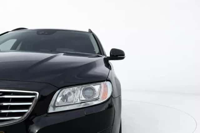 Volvo V70 (2016) thumbnail 2