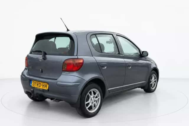 Toyota Yaris (2005) thumbnail 5