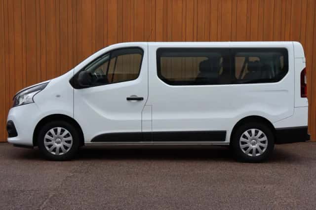 Renault Trafic (2019) thumbnail 3
