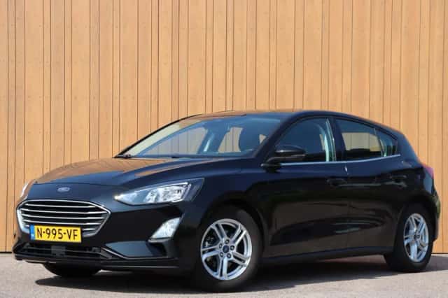 Ford Focus (2022) thumbnail 1