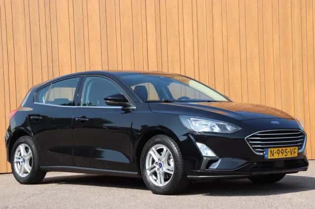 Ford Focus (2022) thumbnail 2