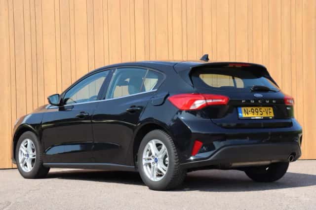 Ford Focus (2022) thumbnail 4