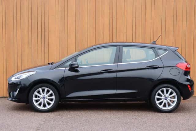 Ford Fiesta (2019) thumbnail 3