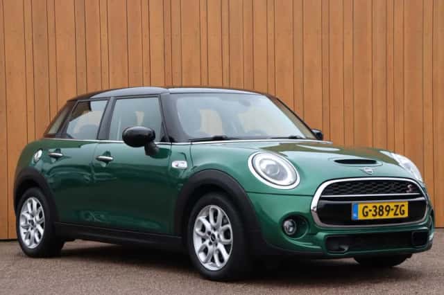 MINI Cooper S (2020) thumbnail 2