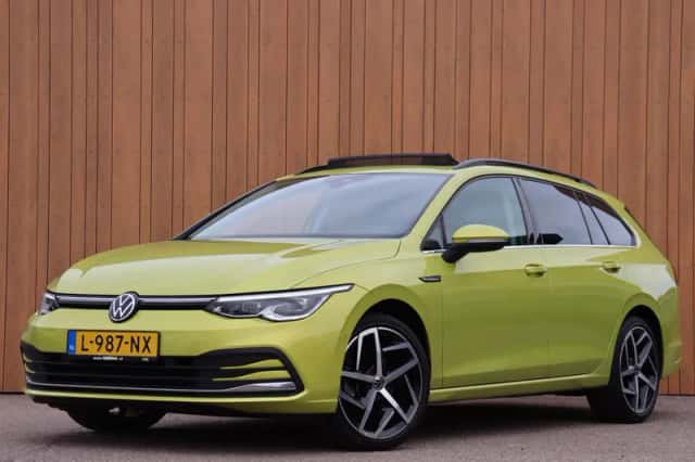Volkswagen Golf (2021) thumbnail 1