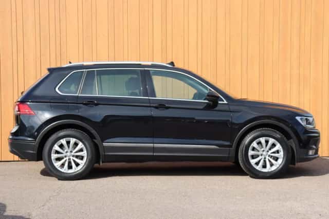 Volkswagen Tiguan (2020) thumbnail 5
