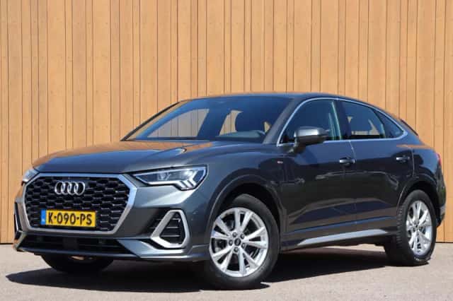 Audi Q3 (2021) thumbnail 1