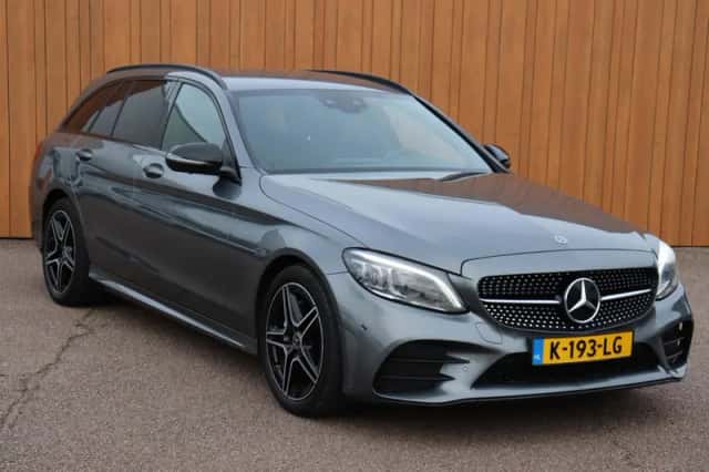 Mercedes-Benz C-Klasse (2021) thumbnail 2