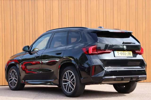 BMW X1 (2023) thumbnail 4