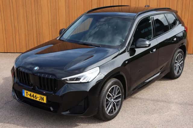 BMW X1 (2023) thumbnail 6