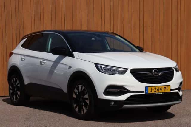 Opel Grandland (2020) thumbnail 2