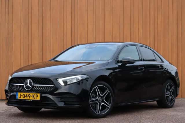 Mercedes-Benz A-Klasse (2020) thumbnail 1