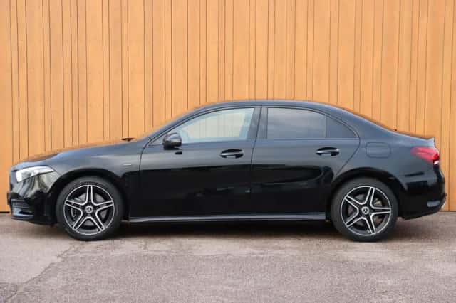 Mercedes-Benz A-Klasse (2020) thumbnail 3