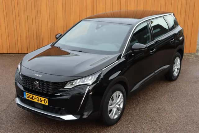 Peugeot 5008 (2024) thumbnail 6