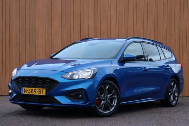 Ford Focus (2021) thumbnail 1