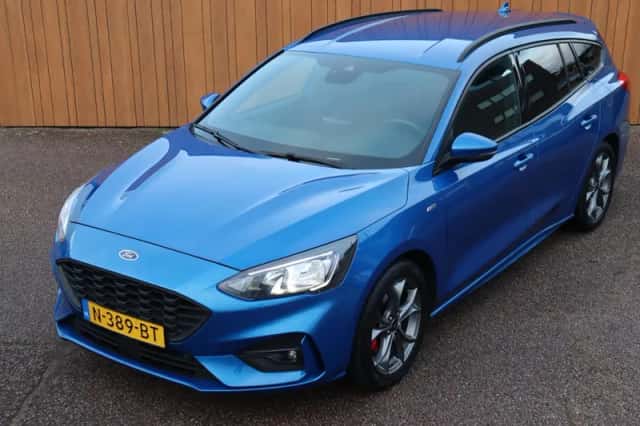 Ford Focus (2021) thumbnail 6
