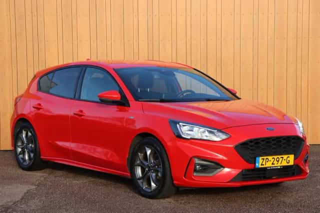 Ford Focus (2019) thumbnail 2