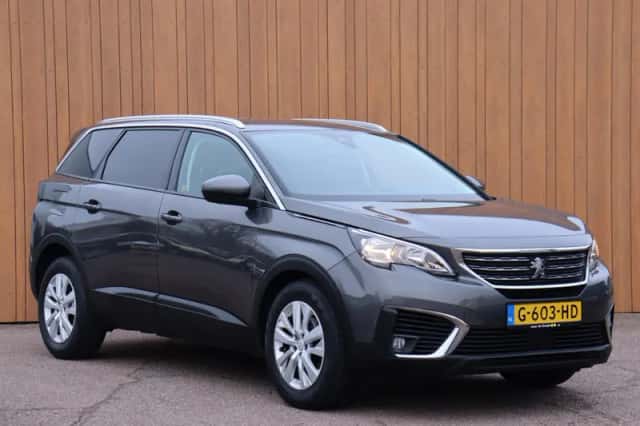 Peugeot 5008 (2019) thumbnail 2