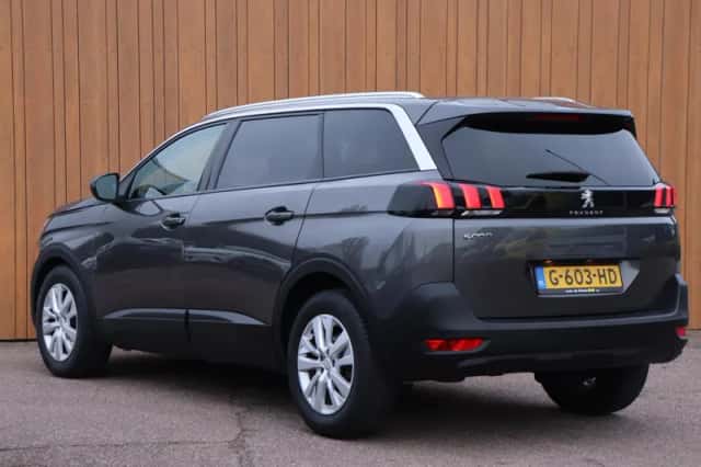 Peugeot 5008 (2019) thumbnail 4