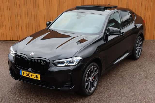 BMW X4 (2023) thumbnail 6